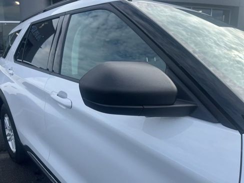 Used 2025 Ford Explorer Active image 4
