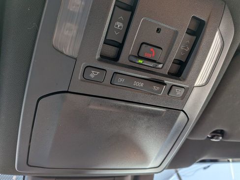 Certified 2025 Toyota Highlander Platinum image 22