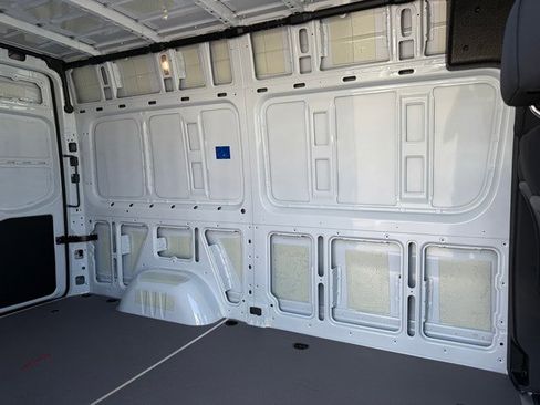 New 2025 Mercedes-Benz Sprinter 2500 image 13