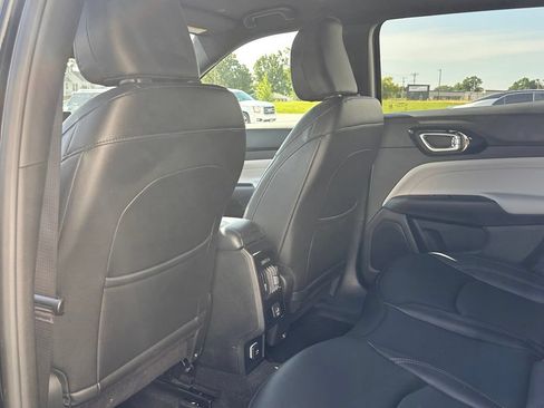 Used 2024 Jeep Compass Limited AWD/4WD image 15