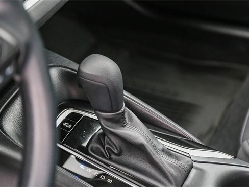 Used 2023 Toyota Corolla LE image 18