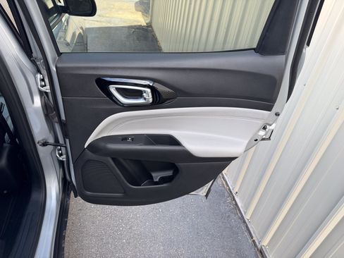Used 2025 Jeep Compass Limited AWD/4WD image 31
