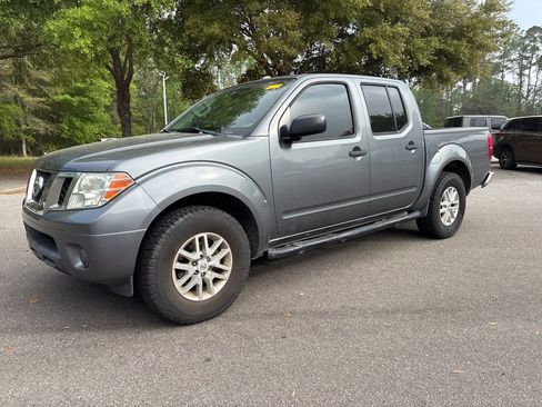 Used 2018 Nissan Frontier SV image 21
