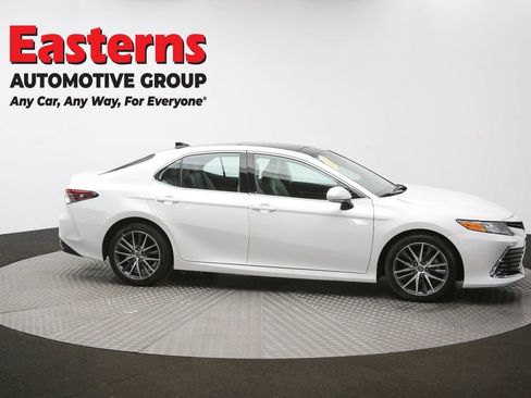 Used 2023 Toyota Camry XLE image 42