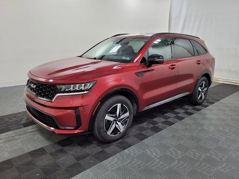 Used 2022 Kia Sorento S FWD image 2
