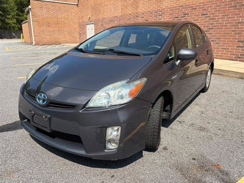 Used 2011 Toyota Prius Three w/ Solar Roof Pkg FWD image 3