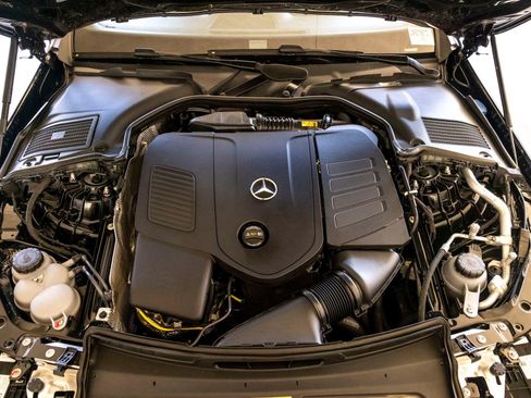 Used 2025 Mercedes-Benz C 300 Sedan image 19