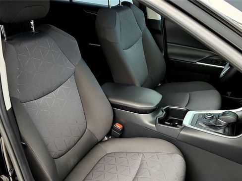 Certified 2025 Toyota RAV4 XLE image 27