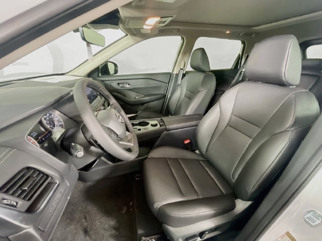 New 2026 Nissan Rogue Dark Armor AWD/4WD image 13