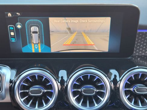 New 2026 Mercedes-Benz GLB 250 image 17