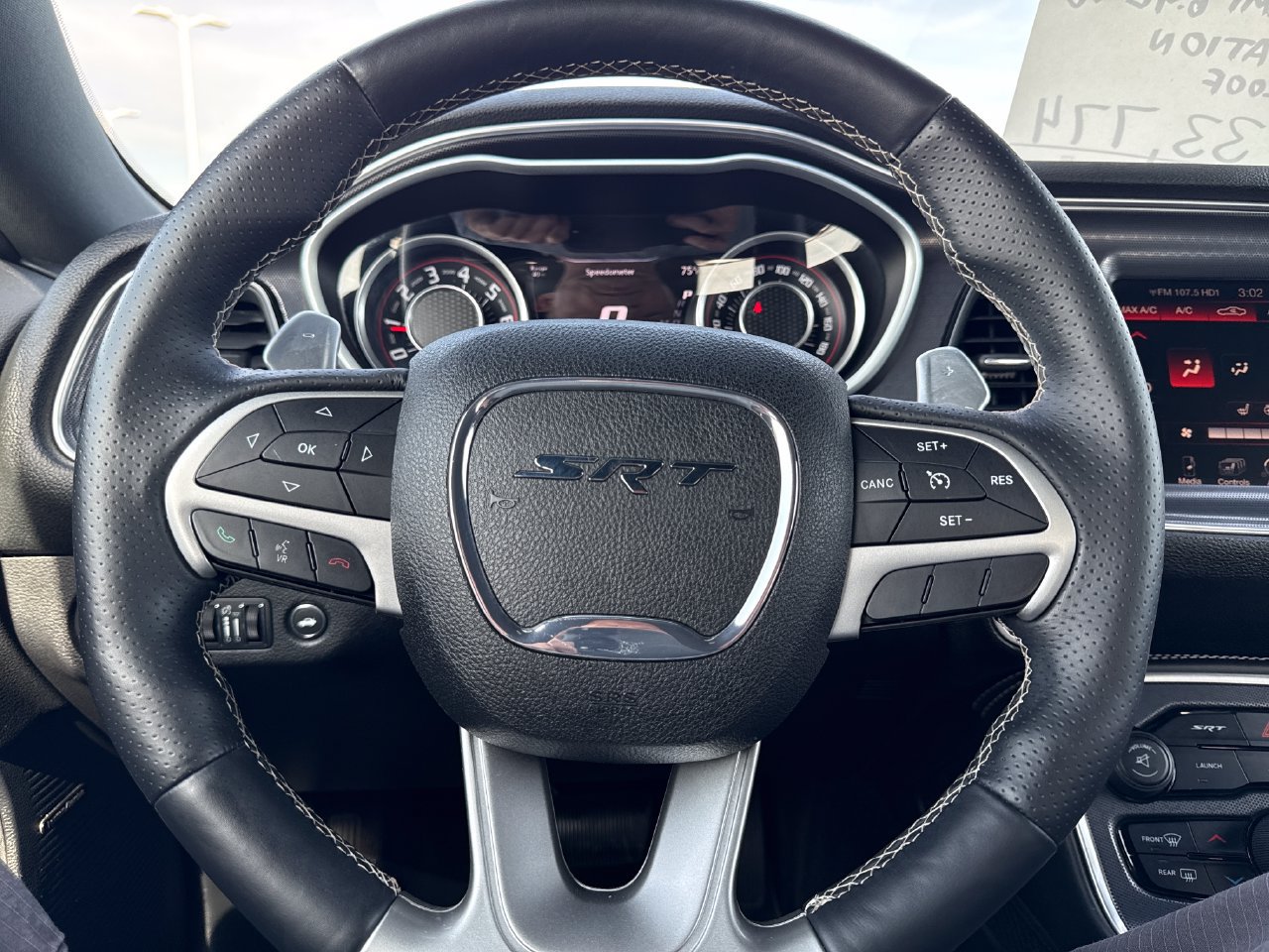 Used 2015 Dodge Challenger SRT RWD image 17
