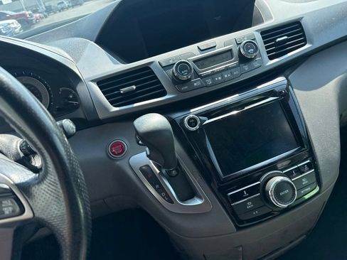 Used 2016 Honda Odyssey EX-L image 11