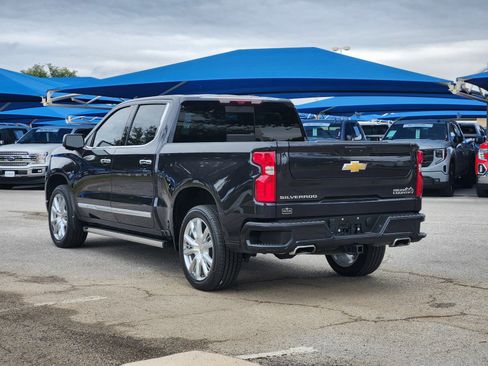 Used 2024 Chevrolet Silverado 1500 High Country w/ High Country Premium Package AWD/4WD image 4