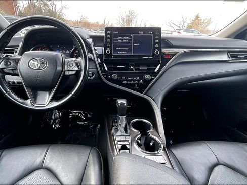 Used 2023 Toyota Camry XSE image 14