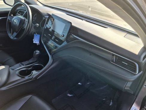 Used 2024 Toyota Camry SE FWD image 6