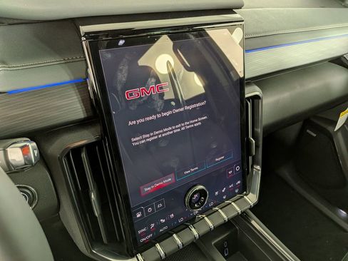 New 2026 GMC Acadia AT4 w/ Luxury Package AWD/4WD image 26