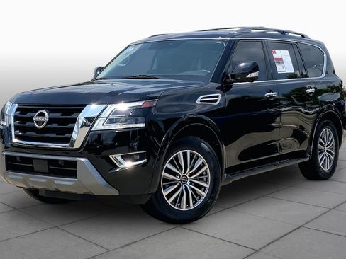 Used 2023 Nissan Armada SL w/ Captain's Chairs Package RWD image 2
