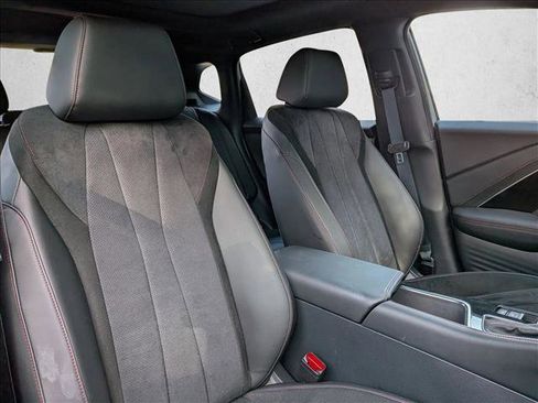 Certified 2025 Acura ADX A-Spec image 19