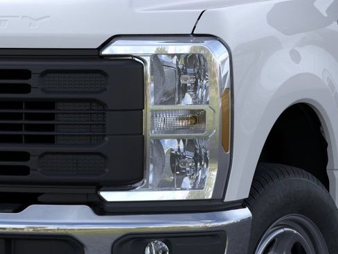 New 2026 Ford F350 XL AWD/4WD image 18