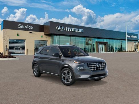 New 2026 Hyundai Venue SEL image 2