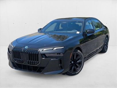 New 2025 BMW 750e xDrive w/ Premium Package