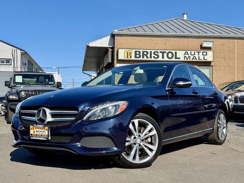 Used 2015 Mercedes-Benz C 300 4MATIC Sedan image 3