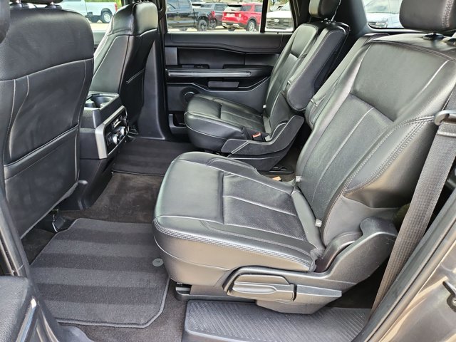 Used 2020 Ford Expedition Max XLT w/ Equipment Group 202A RWD image 20