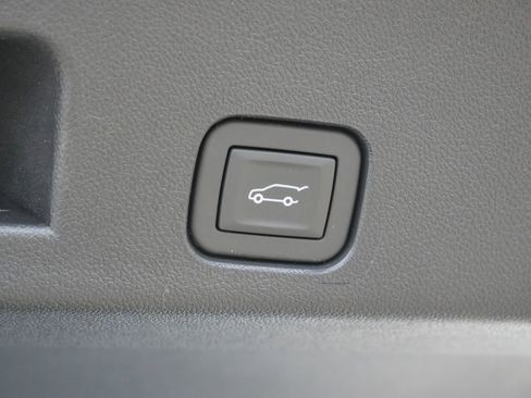 New 2026 GMC Acadia Elevation w/ Elevation Premium Package AWD/4WD image 33