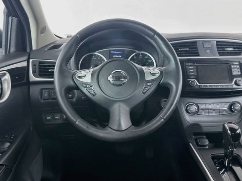 Used 2016 Nissan Sentra SV FWD image 17