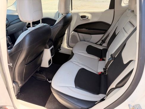 Used 2018 Jeep Compass Limited w/ Safe & Security Group FWD image 6