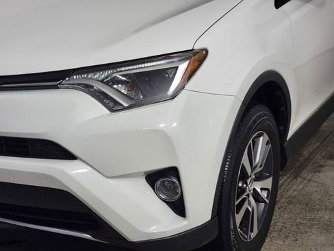 Used 2016 Toyota RAV4 XLE image 9