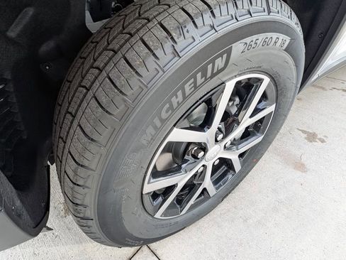 New 2025 Jeep Grand Cherokee Limited image 41