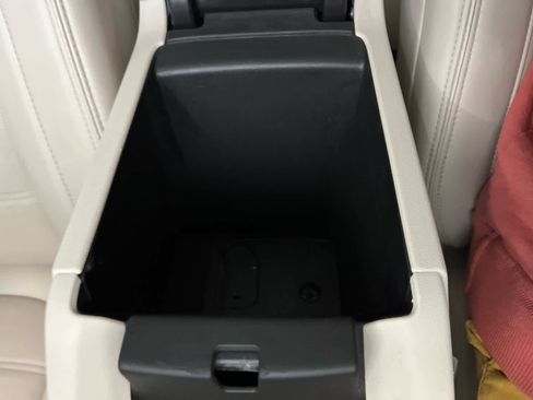 Used 2022 GMC Acadia Denali w/ Denali Ultimate Package image 32