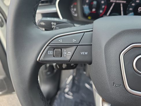 Used 2024 Audi Q3 2.0T Premium Plus w/ Premium Plus Package image 17