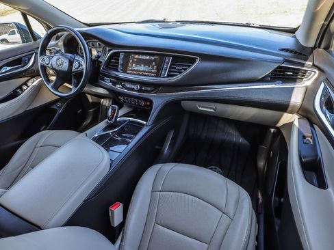 Used 2018 Buick Enclave Premium w/ Experience Buick Package image 31