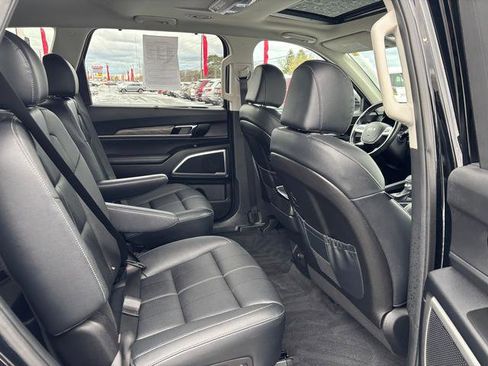 Certified 2022 Kia Telluride EX w/ EX Premium Package image 15