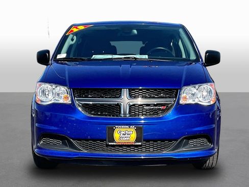 Used 2018 Dodge Grand Caravan SE w/ UConnect Hands-Free Group FWD image 3