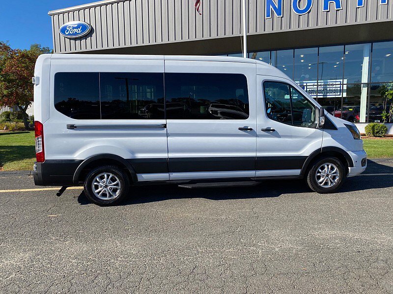 Used 2025 Ford Transit 350 XLT RWD image 5