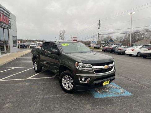 Used 2018 Chevrolet Colorado LT w/ LT Convenience Package image 14
