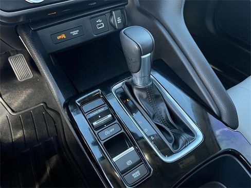 Certified 2025 Acura Integra Base image 22