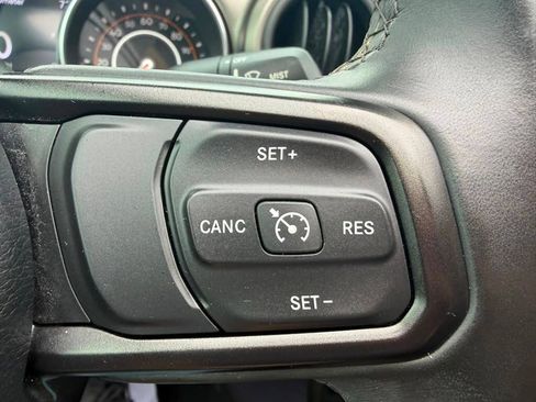 Used 2019 Jeep Wrangler Unlimited Sport S AWD/4WD image 13