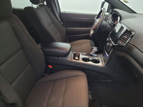 Used 2022 Jeep Grand Cherokee Laredo E w/ Security & Convenience Group image 21