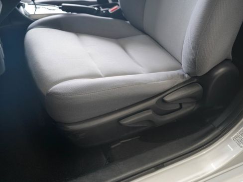Used 2015 Toyota Corolla L FWD image 25