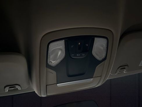 Used 2019 RAM 5500 Tradesman w/ Electrical Accessory Group image 23