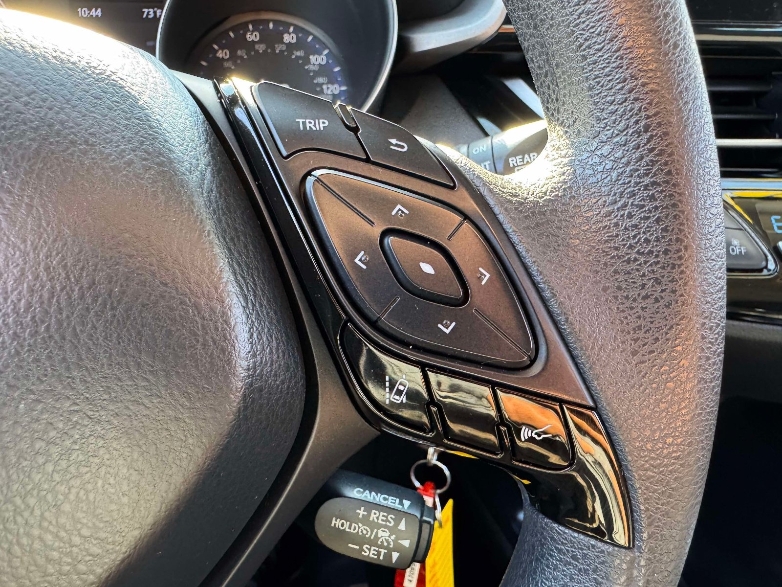 Certified 2021 Toyota C-HR LE FWD image 39