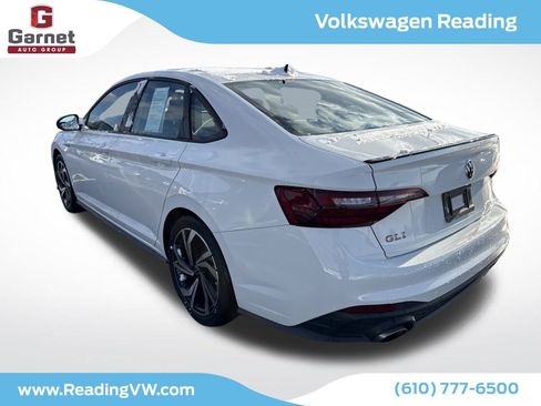 Used 2024 Volkswagen Jetta GLI Autobahn image 3