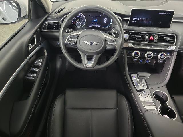 Used 2023 Genesis G70 2.0T RWD image 10