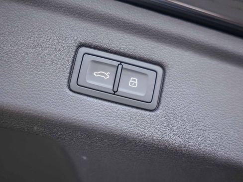 Used 2023 Audi A5 2.0T Premium w/ Convenience Package image 38