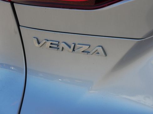 Used 2021 Toyota Venza Limited w/ Advanced Technology Package AWD/4WD image 6