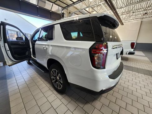 Used 2024 Chevrolet Tahoe LT w/ LT Signature Package RWD image 6